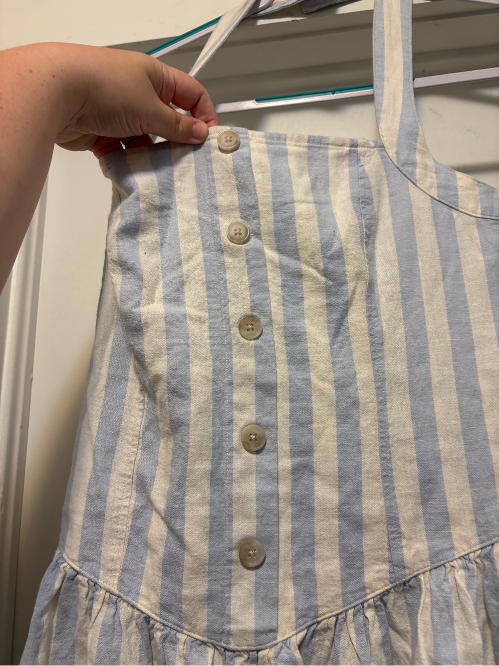 Women's halter dress - Picture 2 of 5